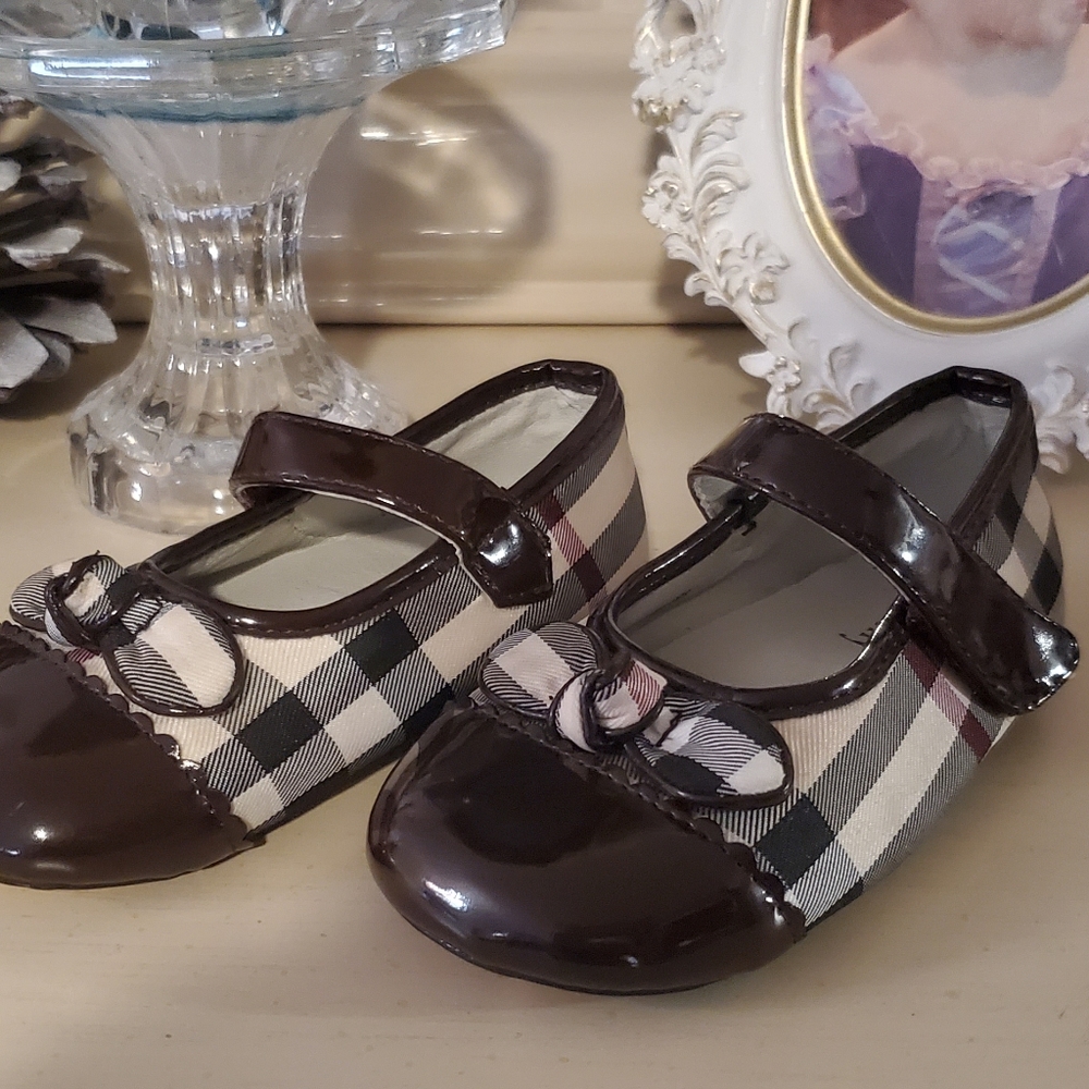 Burberry shoes